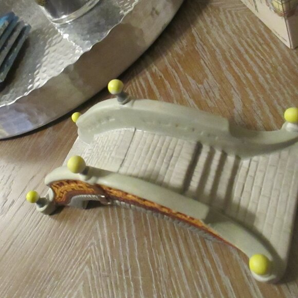 Lemax Hearthside Village Porcelain Garden Bridge 1992 #23069 - Picture 3 of 6